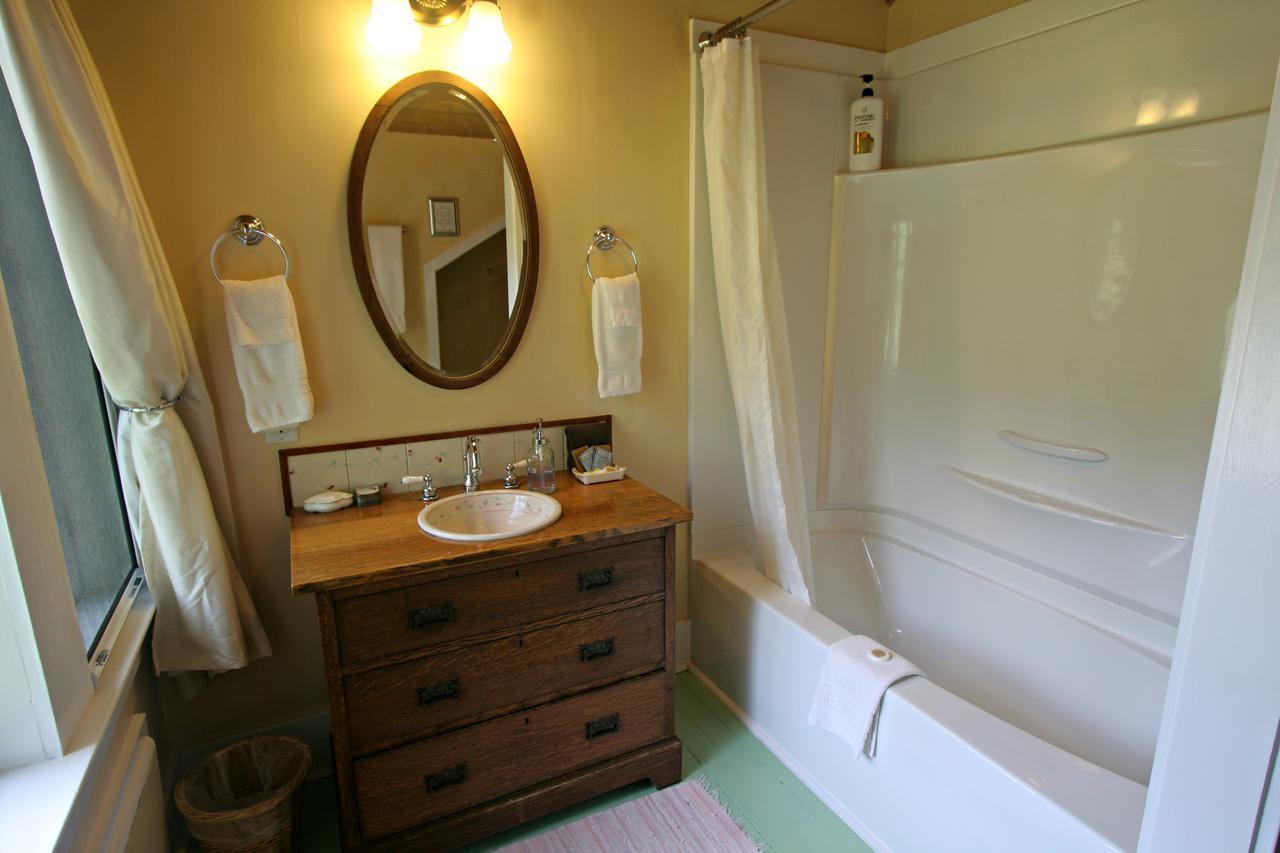 Eastsound Kangaroo House Bed & Breakfast מראה חיצוני תמונה